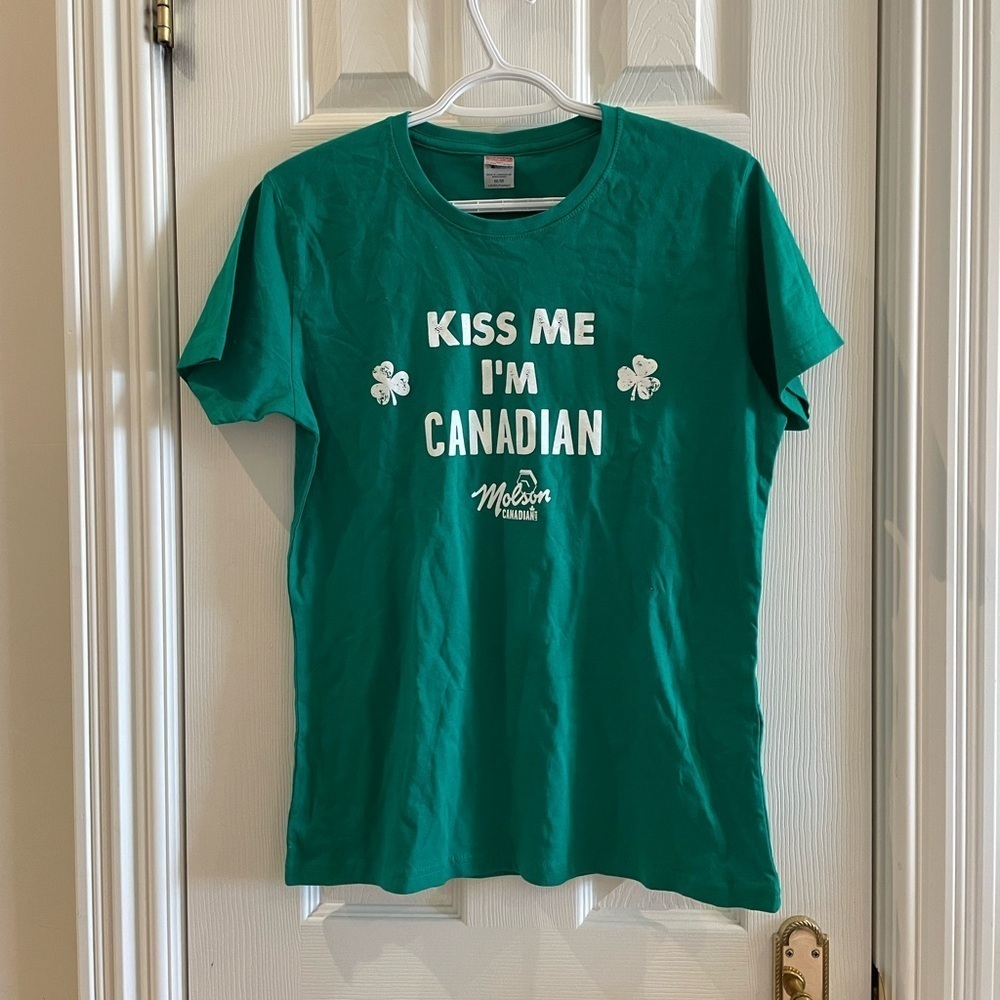 Kiss me I’m Canadian green St Patrick’s day tshirt Molson Canada